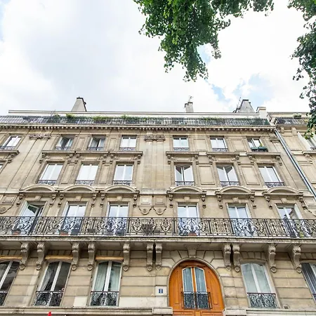 Geranimus Parisian Charm Apartment Paris