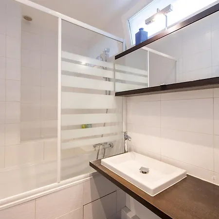 Apartament Geranimus Parisian Charm *